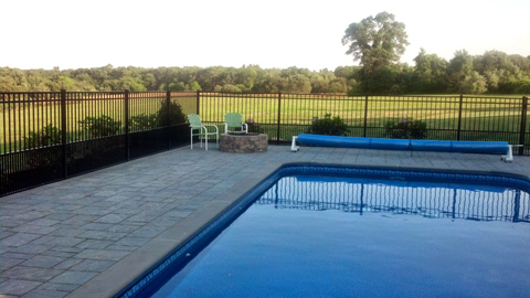 Aluminum fences, aluminum ornamental fencing, southeastern MA, eastern RI Aluminum fences, aluminum ornamental fencing, southeastern MA, eastern RI