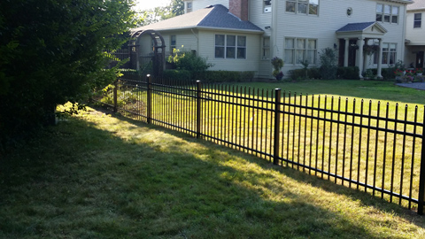 Aluminum fences, aluminum ornamental fencing, southeastern MA, eastern RI Aluminum fences, aluminum ornamental fencing, southeastern MA, eastern RI