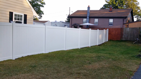 Vinyl fencing, vinyl privacy fences, MA, RI, affordable vinyl fencing, PVC fences, residential fencing