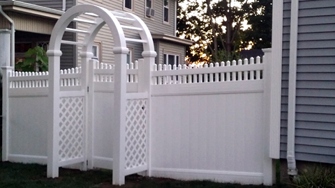 Vinyl fencing, vinyl privacy fences, PVC fences, residential fencing, MA, RI