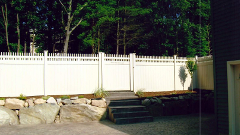 Vinyl fencing, vinyl privacy fences, PVC fences, residential fencing, MA, RI Vinyl fencing, vinyl privacy fences, PVC fences, residential fencing, MA, RI
