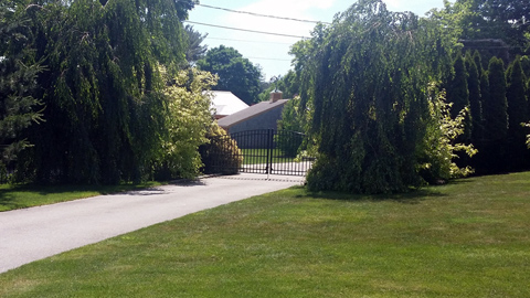 Ornamental wrought iron entry gates, custom iron security gates, iron estate gates, driveway entry gates, MA, RI